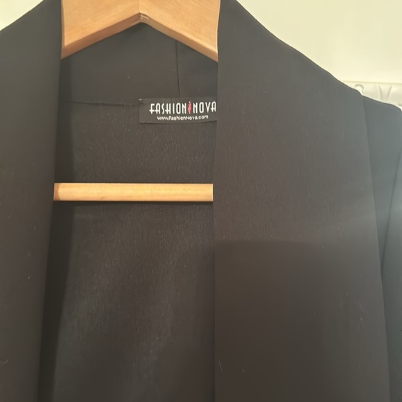 Fashionnova Cape Blazer -black Size Small - Picture 3 of 3
